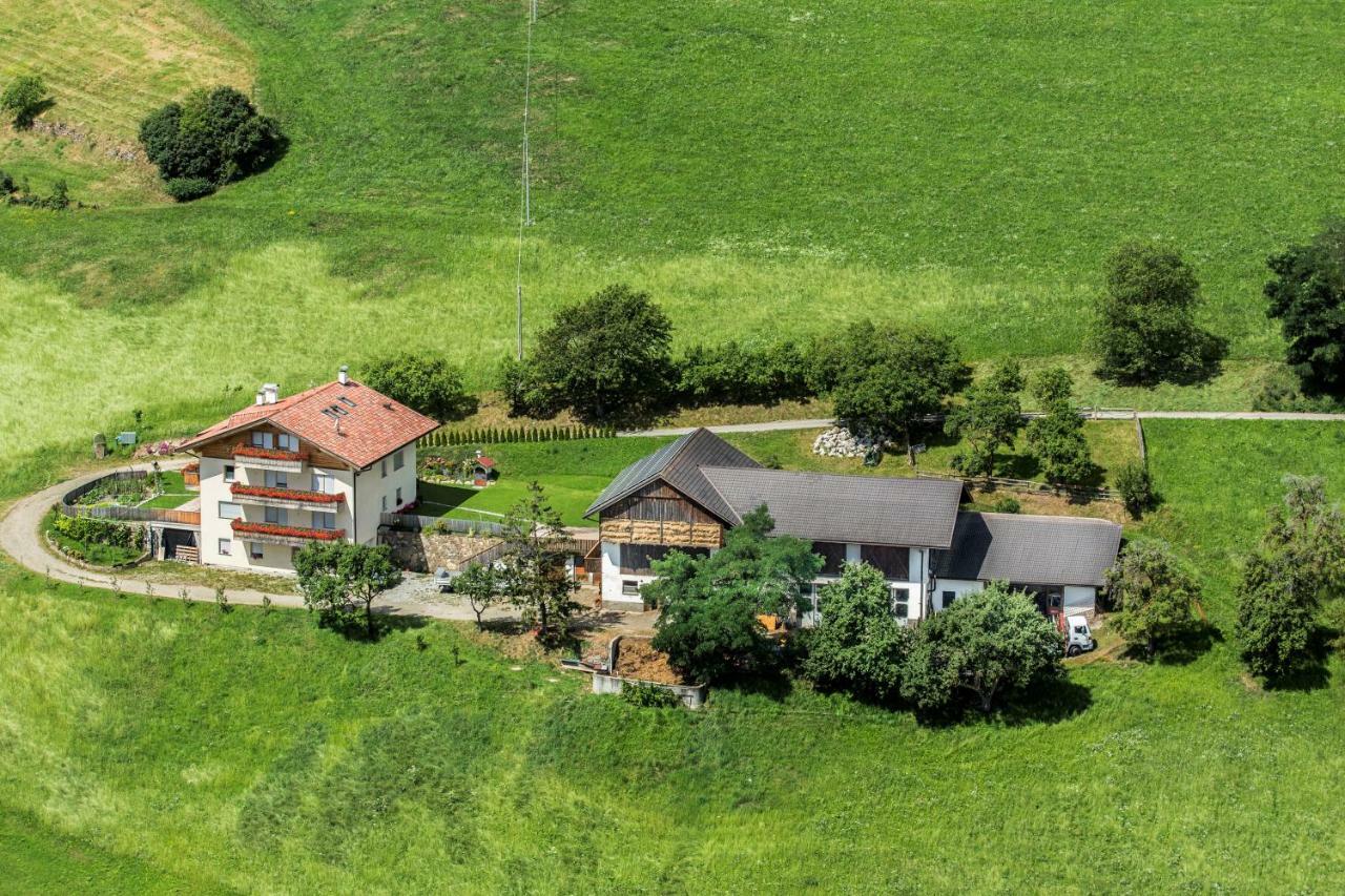 Finggeneislerhof Villandro Exterior foto